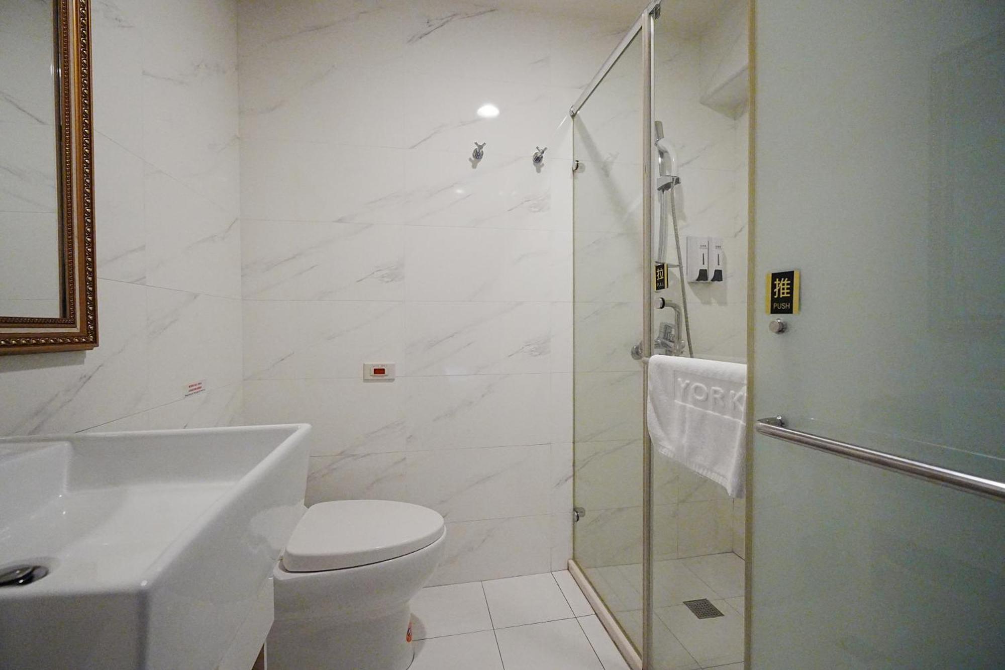York Hotel Taipeh Exterior foto